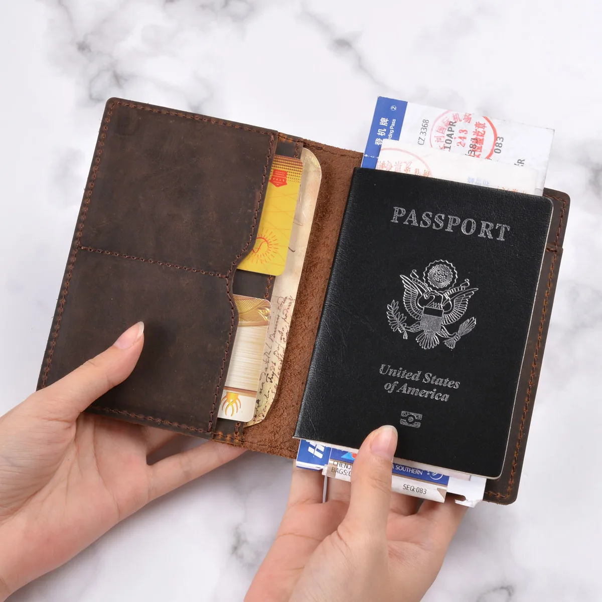 

2019 New Genuine Crazy Horse Leather Passport Cover Solid Credit ID Card Case Holder Business Unisex Travel Wallet Recommanded