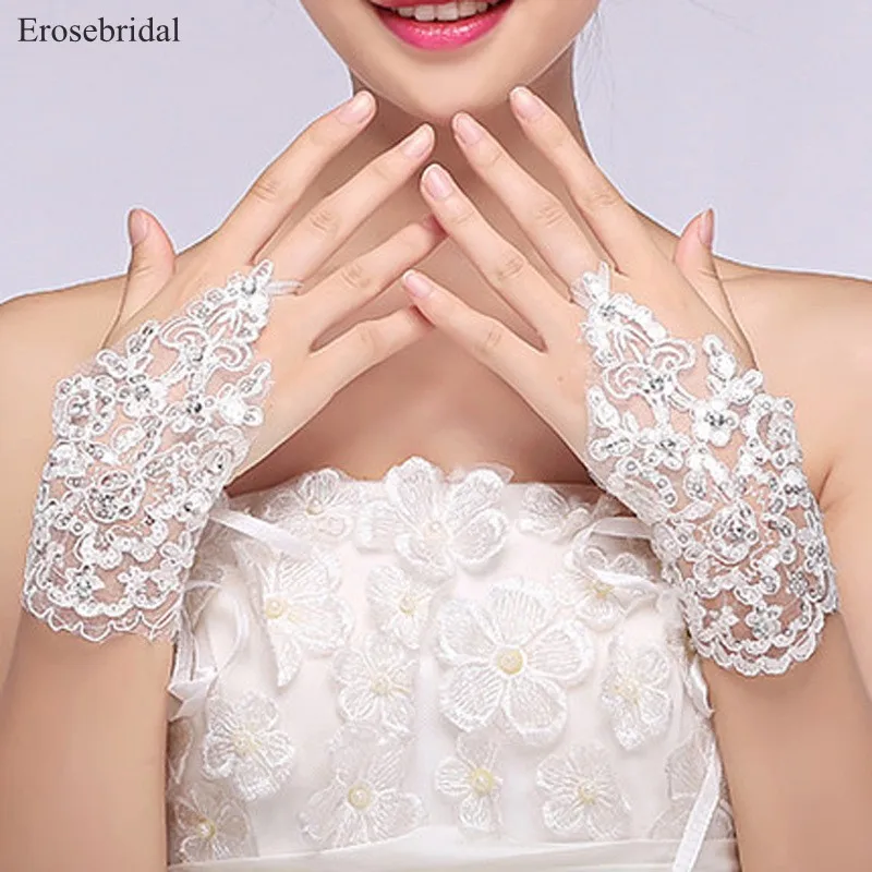 

2018 Autumn New Beaded Wedding Gloves Wrist Length Bridal Gloves White Color One Szie In Stock 48 Hours Shipping