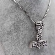 Decorative Thor Hammer Necklace