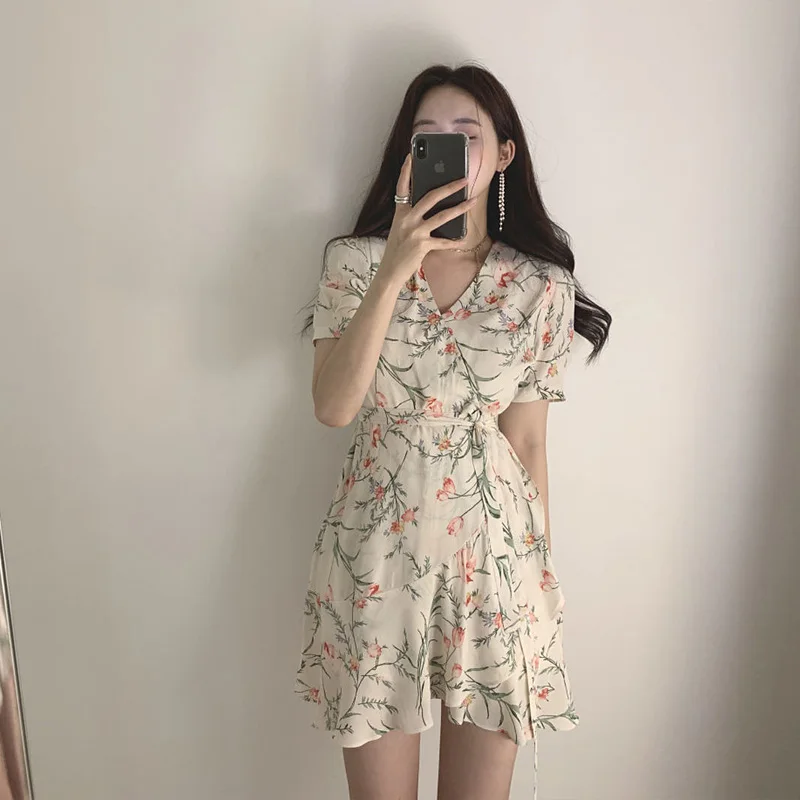 

New 2019 Cute Women dress Ruffles Print V-Neck Dresses White Yellow 9571