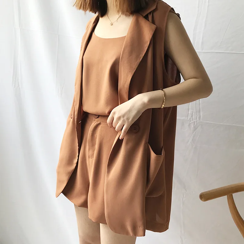 

On Sale Summer Crop Top and Pant Sets Women Fashion Sleeveless Jacket Pant Sets Woman Elastic Waist Shorts Tops Sets Camisole