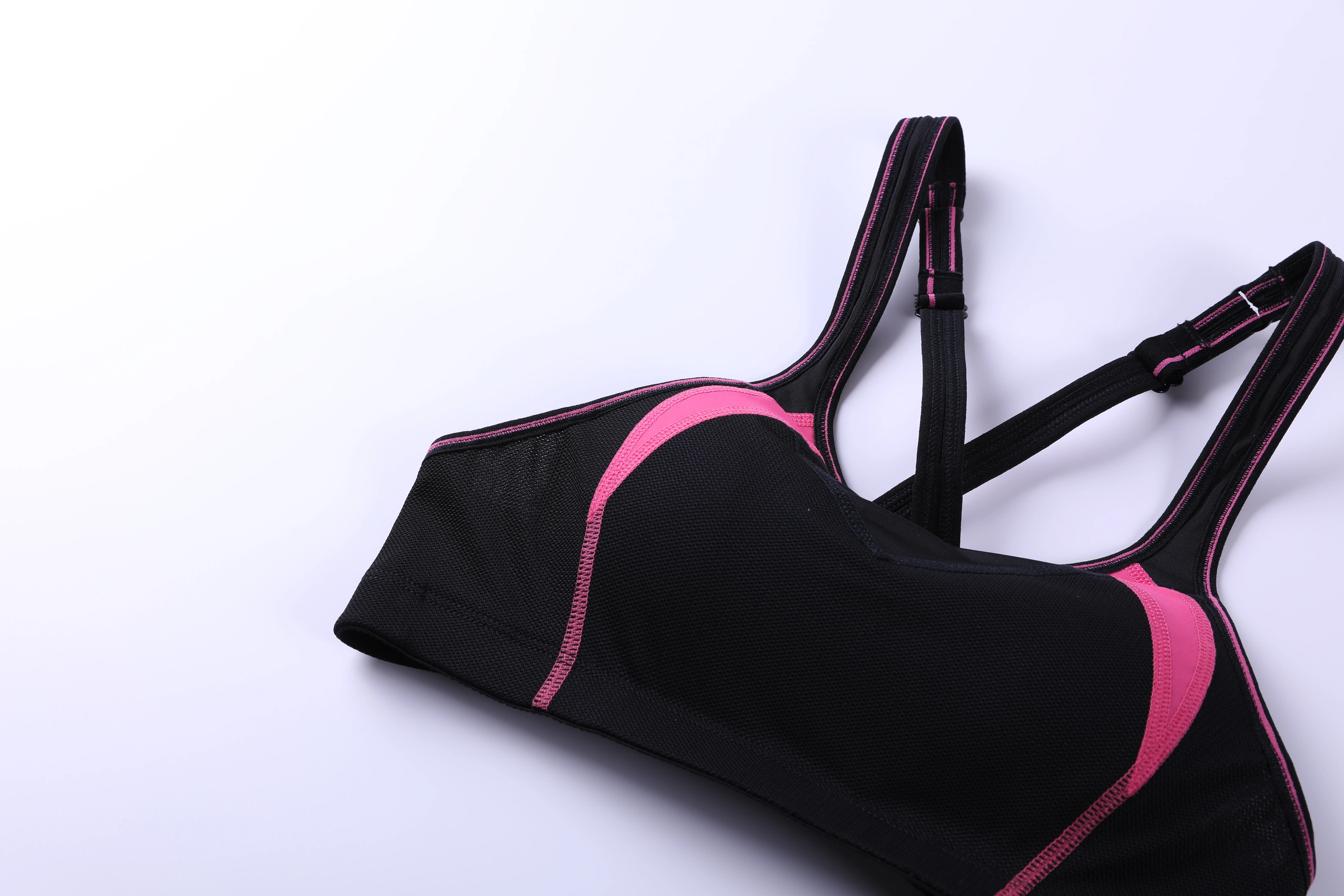 SYROKAN Women's High Impact Mesh Wireless Padded Cup X-back Gym Active Sports Bra