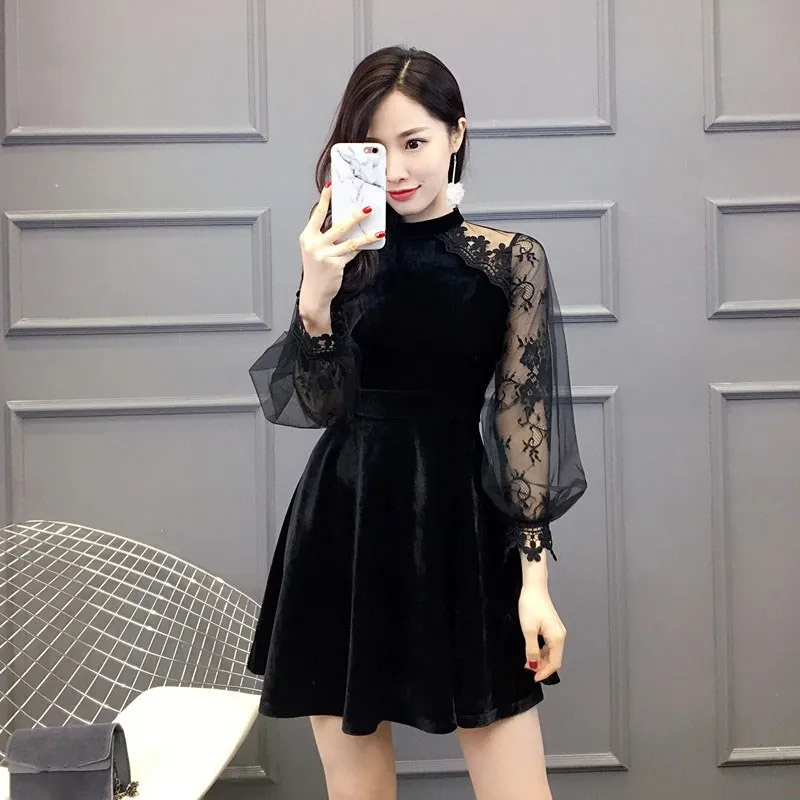 

Women Gothic Lace Dresses Long Sleeve Sexy See Through Patchwork Robe Dress Summer Black Velvet Dating Party Vestidos