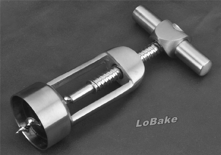 Latest best stainless steel and brass material with nickel plating red wine opener for bar or home drinking opening supplies