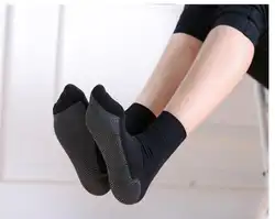 Шт. 50 шт. бархатные толстые хлопковые нижние короткие носки много цветов Нескользящие Ноги массажные комфортные Дышащие носки для женщин