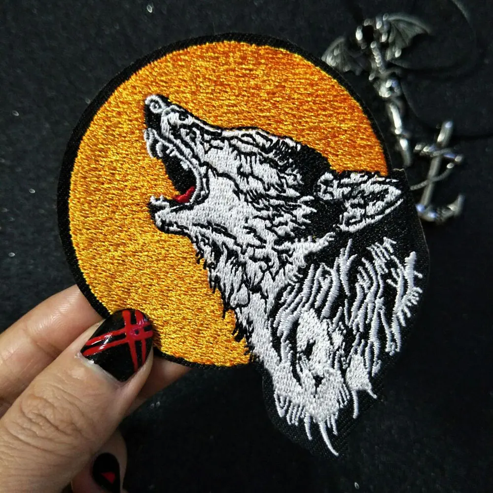 

wolf moon Patch Iron On Patch Embroidered Applique Sewing Label punk biker Patches Clothes Stickers Apparel Accessories Badge