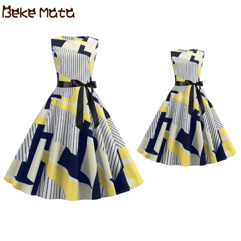 

Family Matching Clothes Summer Mommy And Me Clothes Vintage Mother Daughter Dresses Sleeveless Mom Girl Princess Dress With Belt
