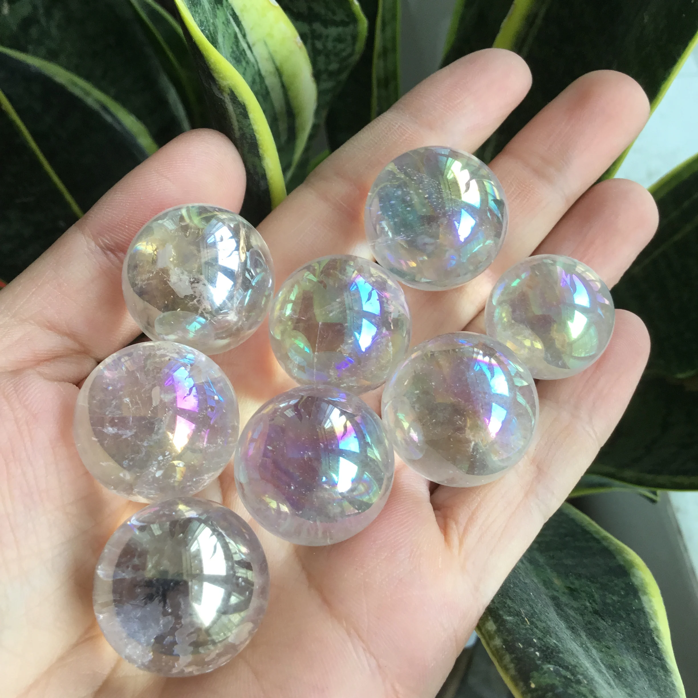 Natural quartz crystal ball reiki healing angel aura quartz sphere for home decoration Natural quartz crystal ball reiki healing angel aura quartz sphere for home decoration