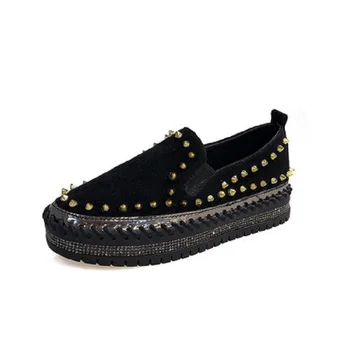 

New spring and autumn fashion retro cuff flat bottom loafers with rivets and thick-soled casual shoes.