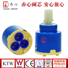 Специализируется на производстве 35 мм плоских футов три отверстия одинарное уплотнение катушки кран аксессуары для слива 35 катушка