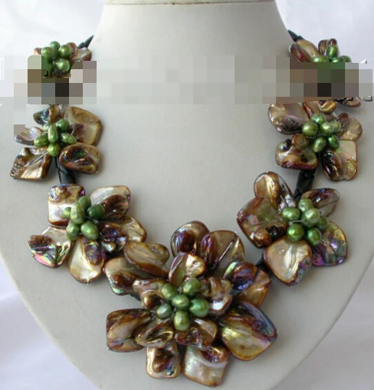 

Jewelr 005067 classic baroque freshwater cultured pearl shell flower leather necklace