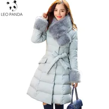 Зимнее дамское пуховое пальто Новая роскошная женская парка средней длины с лисьим мехом утолщенная теплая тонкая женская верхняя одежда со шнуровкой выше колена