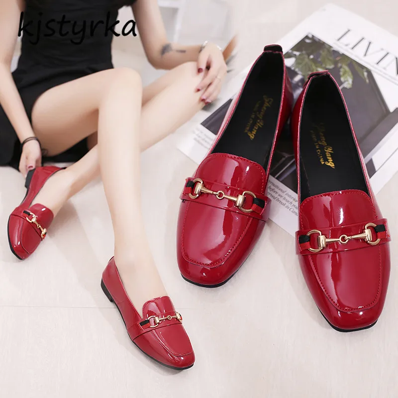 

Kjstyrka 2018 Brand designer women mules ladies slides fashion metal loafers shoes Patent leather ladies flats zapatos mujer