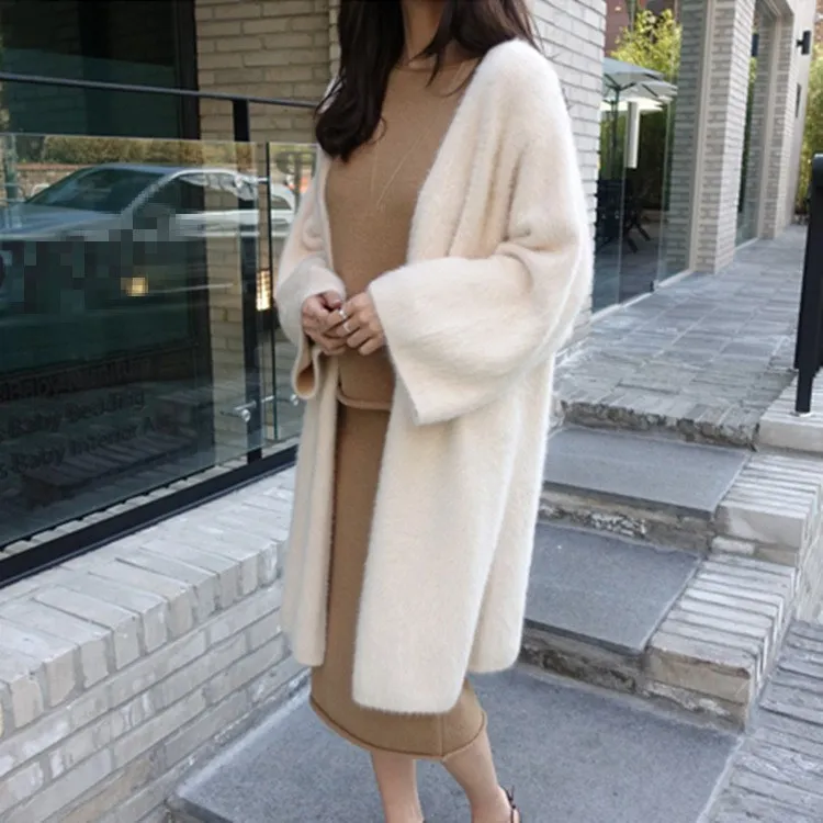 

2018 New V-neck Women Knitted Cardigan Autumn Winter Casual Batwing Sleeve Long Sweaters Coat Female Soft Loose Coats