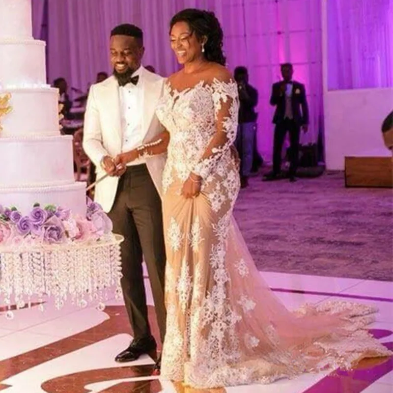 

2018 New Glamorous Champagne African Long Sleeves Mermaid Wedding Dress long sleeve Lace Wedding Gowns Vestido De Noiva