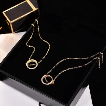 

YUN RUO 2018 New Arrival Rose Gold Color Chic Zircon Crystal Round Pendant Necklace Fashion Titanium Steel Woman Jewelry No Fade