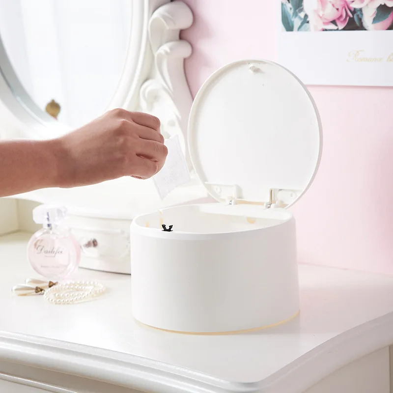 

Compression Desktop Dumpster Creative Plastic Dumpster Small and Lovely Small Trash Can Mini Trash Can Office Kitchen