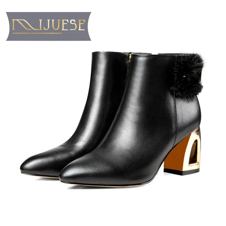 

MLJUESE 2019 women ankle boots Cow leather patent leather zippers winter warm short plush Fretwork heels boots women boots