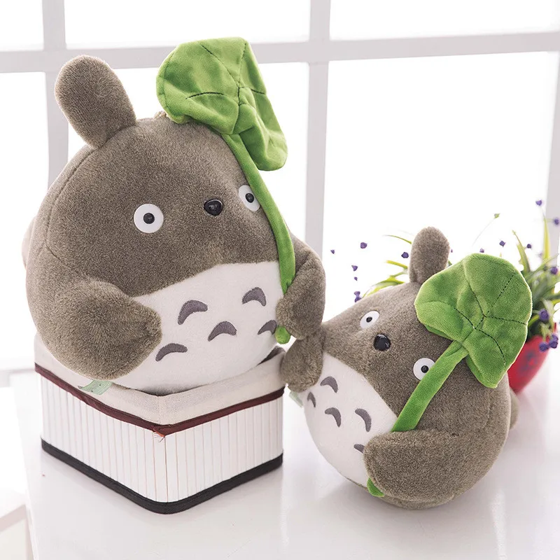 25cm TV Movie Character  Lovely Plush Toy My Neighbor Totoro Plush Toy Cute Soft Doll Totoro with Lotus Leaf Kids Toys Cat Gift1