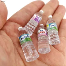 Heißer Verkauf 1:12 Mini Simulation Mineral Wasser Flasche Harz Modell Puppe Haus Miniatur Kinder Geschenk Spielzeug Hause Dekoration Zubehör