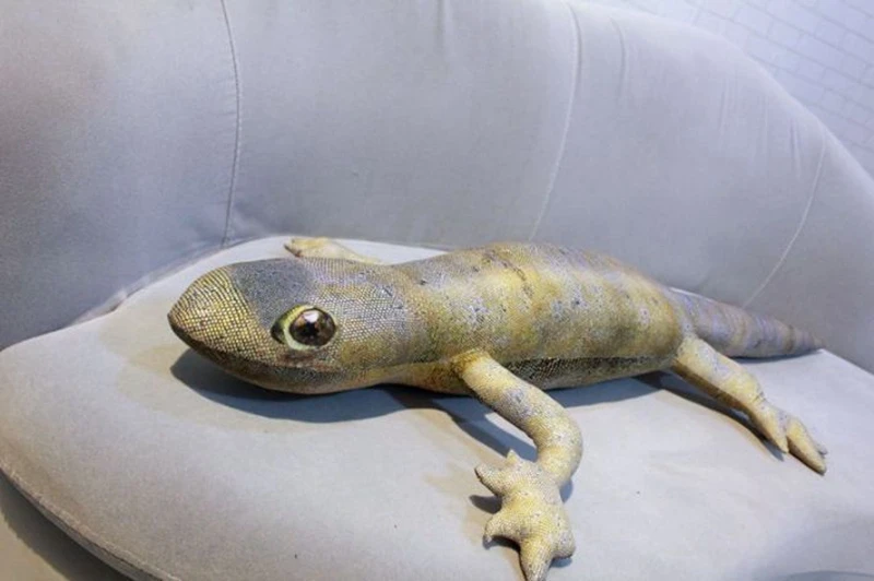 Dorimytrader Simulation Animal Lizard Plush Toy Big Realistic Animals Lizard Doll Gift for Kids Creative Decoration 100cm 39inch DY50027(11)_1
