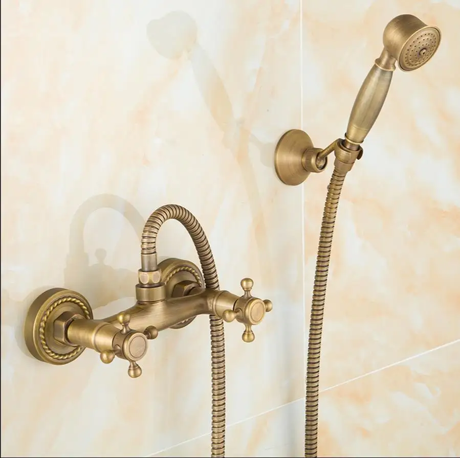 

All copper archaize faucet Was to restore ancient ways in simple flower is aspersed into the wall shower nozzle