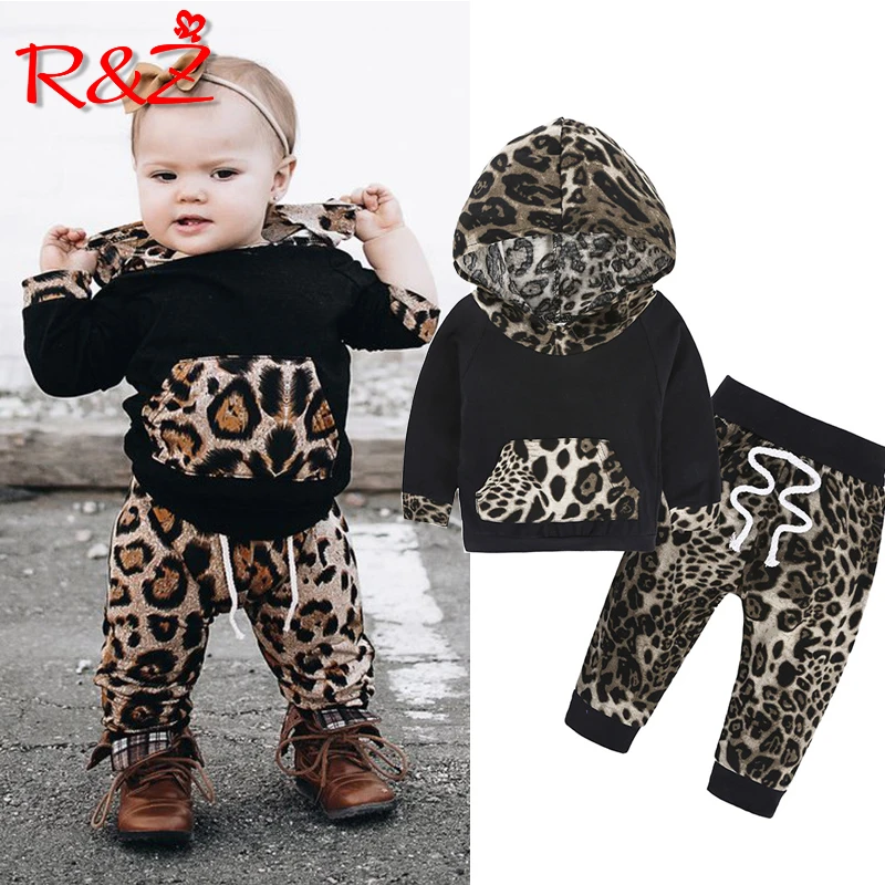 

R&Z baby suit 2019 INS explosion models European and American children spring and autumn hoodie leopard stitching two-piece