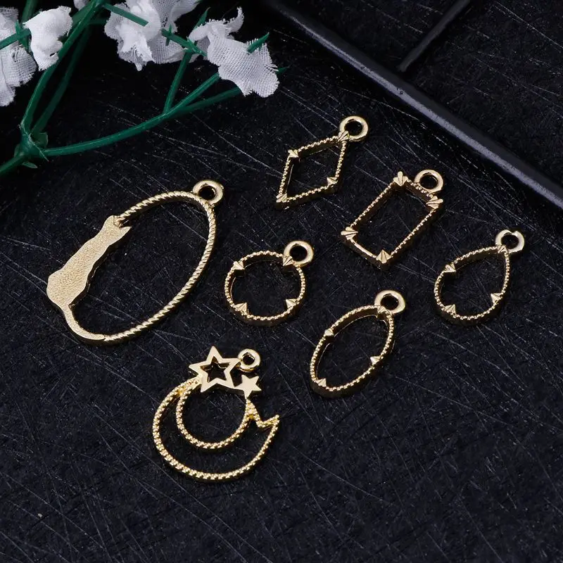 

7 Pcs/Set Metal Frame DIY Jewelry Making Epoxy Resin Tools Crafts Exquisite Gold Pendant Handmade Floral Cat Cartoon Square Geom