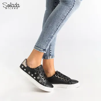 

SOLADA Sneakers lace-up Satin