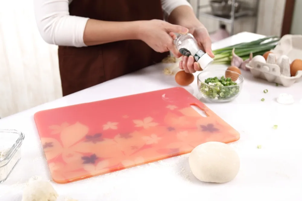 

Graye 3.0 mm Rectangle Self Healing 3 Layers PVC Cutting Mat A4 30x22 cm 12x9 inch