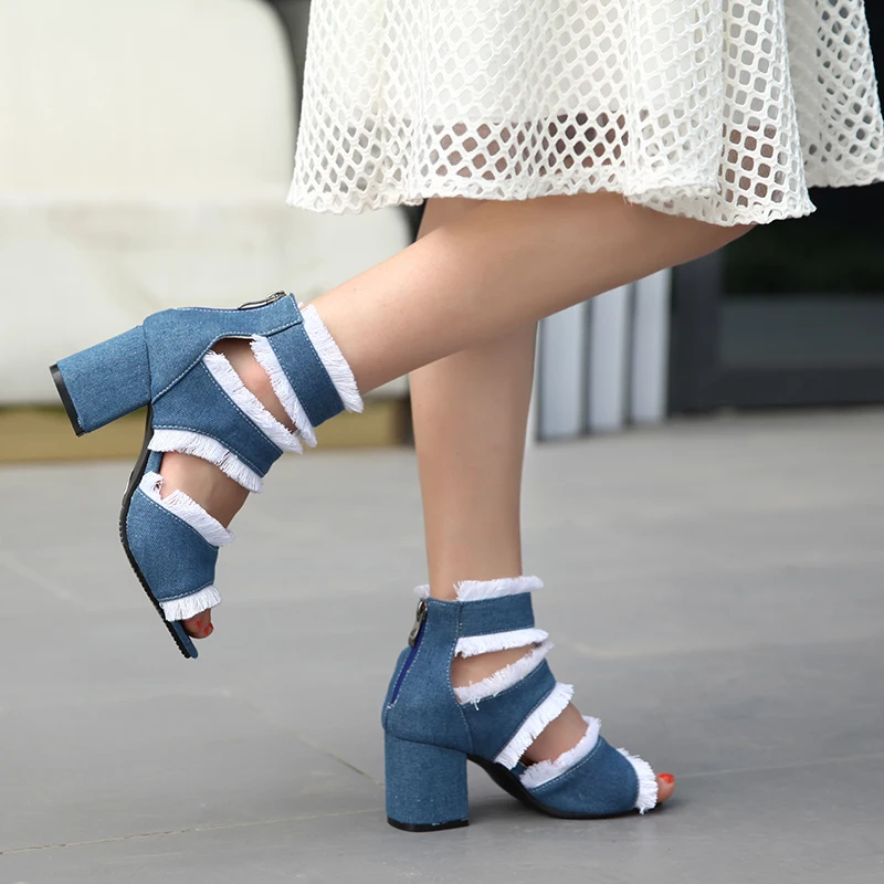 

Ladies Ankle-Wrap Shoes 2019 Summer Gladiator Sandals Women Square heel Sandals Party Wedding Shoes Bling Bling Ladies Sandals
