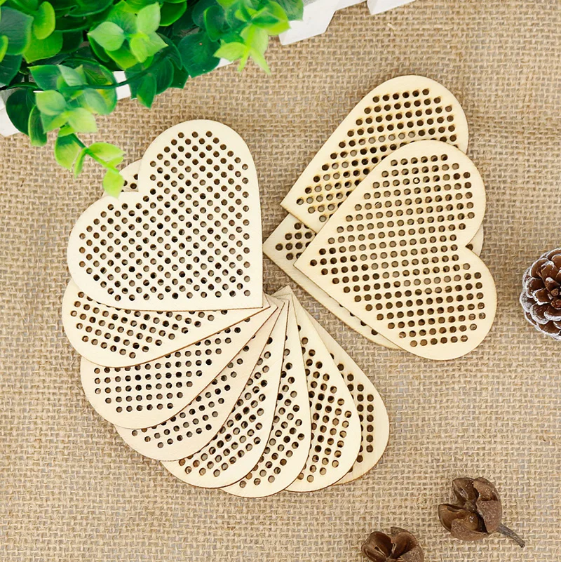 

20pcs Mini Embroidery Hoop 7.7x7cm Heart Wooden Cross Stitch Chip Handmade DIY Accessories Wooden DIY Craft