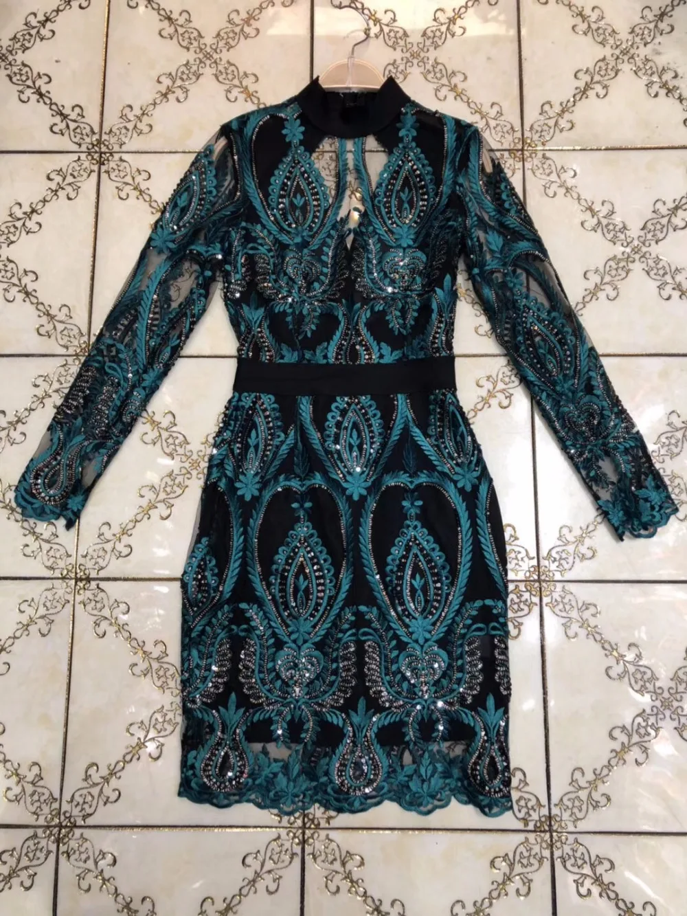 

Fashion Sequines Embellished Long Sleeve Dress Elegant Womens Dresses Black and Green Sexy Party Dress
