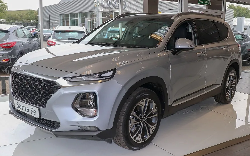 1280px-2018_Hyundai_Santa_Fe_facelift_HTRAC 副本