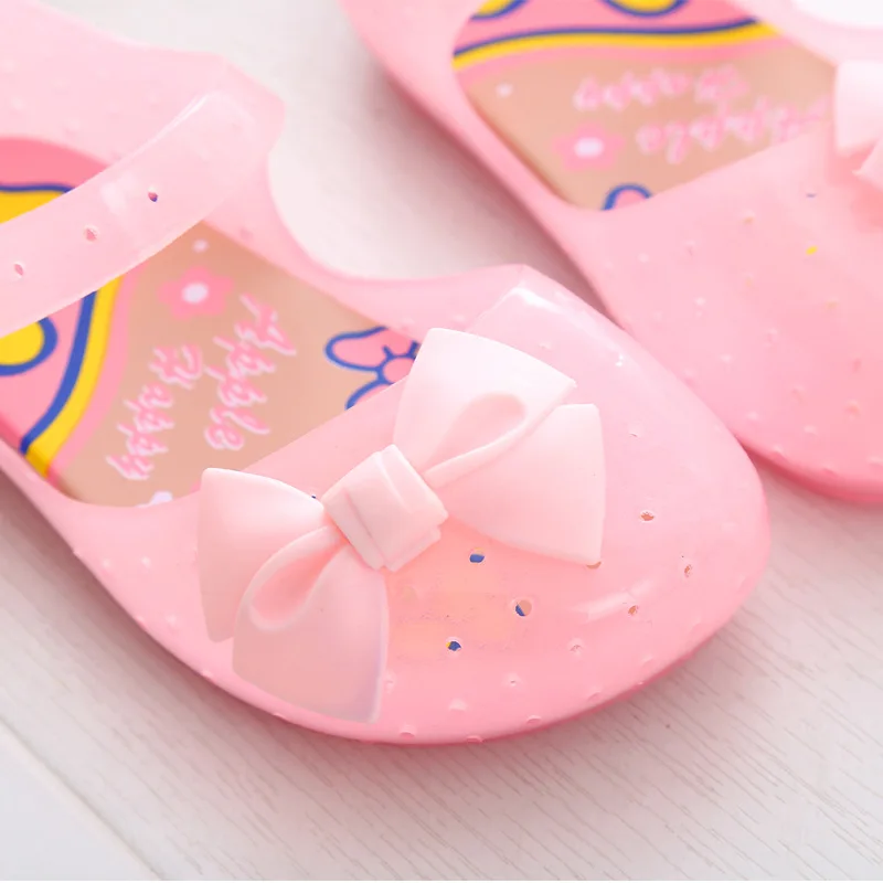 Обувь для девочек с цветочным принтом; коллекция года; детские летние пляжные сандалии для принцессы; прозрачные непромокаемые сапоги для малышей