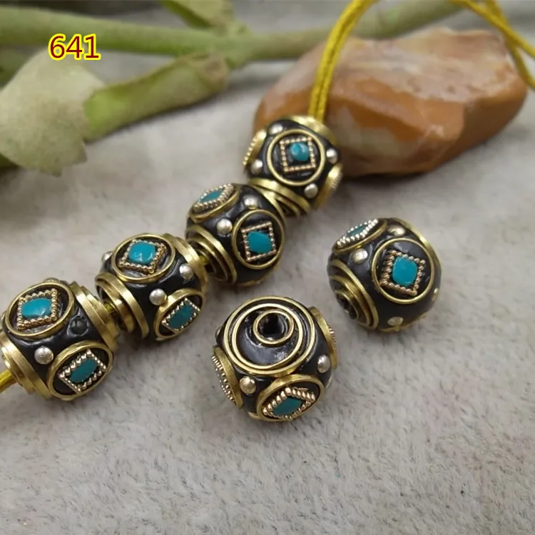 3516896873_1112711559