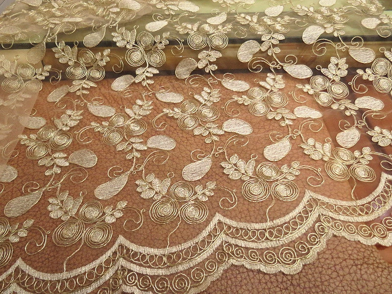1ヤード1センチゴールドコードレース刺繍入りチュール生地結婚式の装飾ゴールデンギピュールレースの生地のためのウェディングドレスaf0048 Fabric For Wedding Dress Tulle Fabricfabric For Aliexpress
