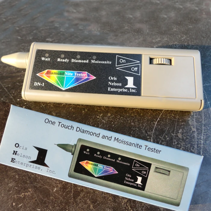 2in1 One Touch Diamondnite Dual Diamond And Moissanite Tester in Tool