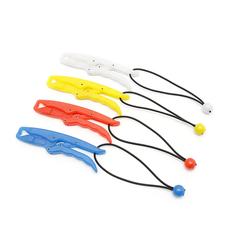 

1PC 17.5cm Luminous Fish Lip Grip Controller Fishing Lip Grip Floating Gripper Pliers Hook Removers Drop Shipping Support