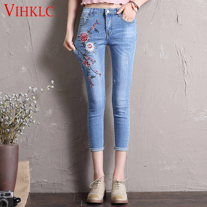 Vintage flower embroidery jeans female Pockets straight jeans women