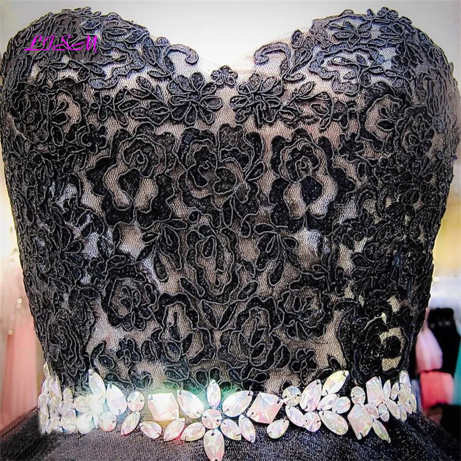 Black Organza Mini Homecoming Dresses Sweetheart Appliques Beaded Short Cocktail Gowns Ball Gown Graduation Dress Sweet 16 Black Organza Mini Homecoming Dresses Sweetheart Appliques Beaded Short Cocktail Gowns Ball Gown Graduation Dress Sweet 16