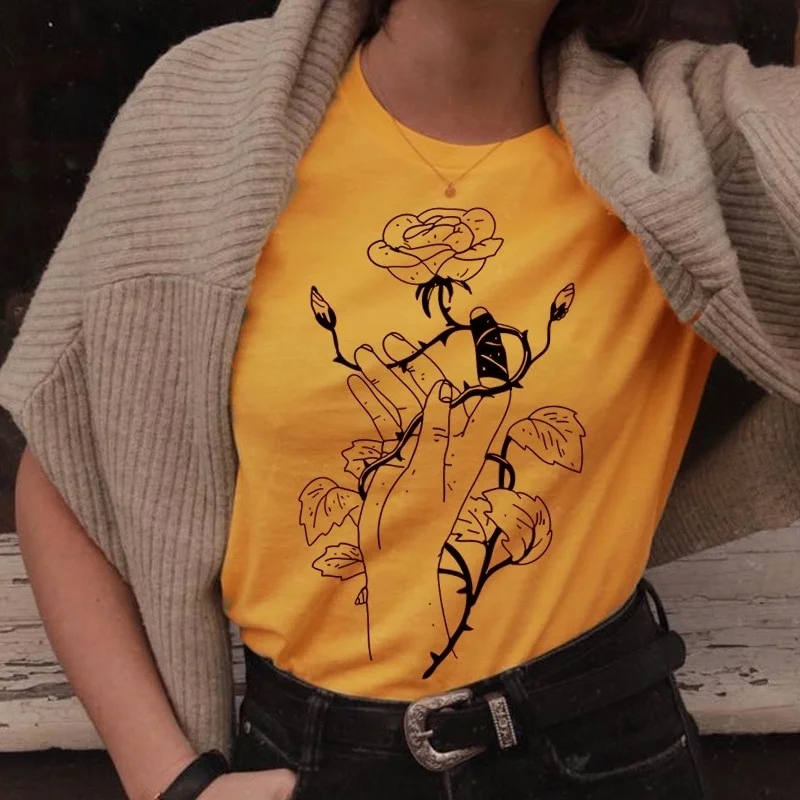 

Kuakuayu HJN PICK UP Rose Flower in the Hand Tee Short Sleeve Punk Style Cotton Nostalgia Graphic Fashion Aesthetic TumblrShirts
