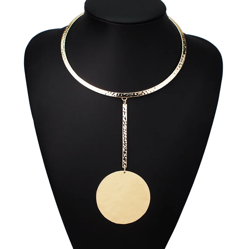 

Metal Choker Necklace Maxi Big Circle Pendants Torques Statement Collar Necklaces Women Golden Silver Color Jewelry UKMOC