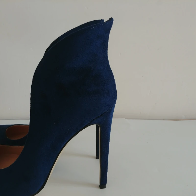 REAVE CAT/женские туфли-лодочки на высоком тонком каблуке, с острым носком, из флока, атласная обувь для вечерние, без шнуровки, золотого, серебряного, синего, винного цвета, большие размеры 35-47, A1806