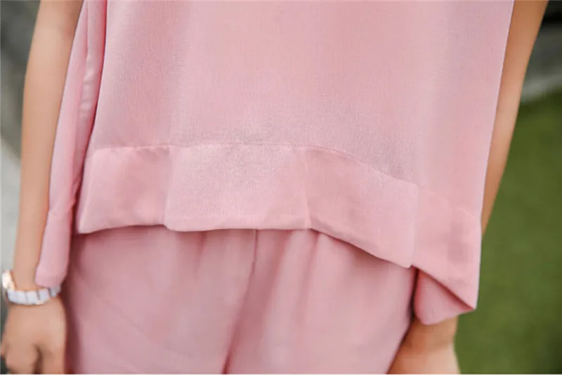 Summer Chiffon Tracksuit For Women 2016 Matching Mother And Daughter Clothes Sleeveless Lace Tops Pants Set Family Look Clothing (1)