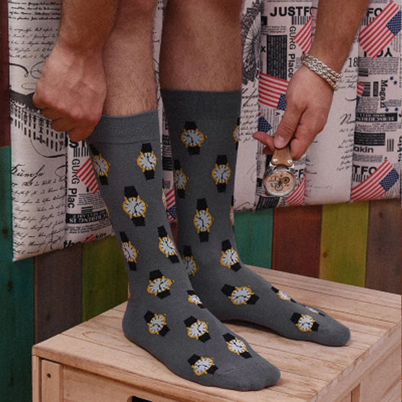 COCOTEKK Марка Качество Для мужчин чесаный хлопковые носки покер Обувь цвета кофе часы модные Дизайн Happy носки Harajuku Для мужчин рождественские