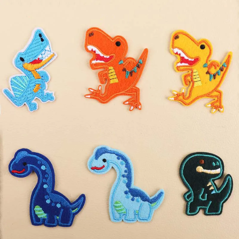 

1Pcs Dinosaur Embroidery Patch Heat Transfers Iron On Sew On Patches for DIY T-shirt Clothes Stickers Decorative Applique 47314