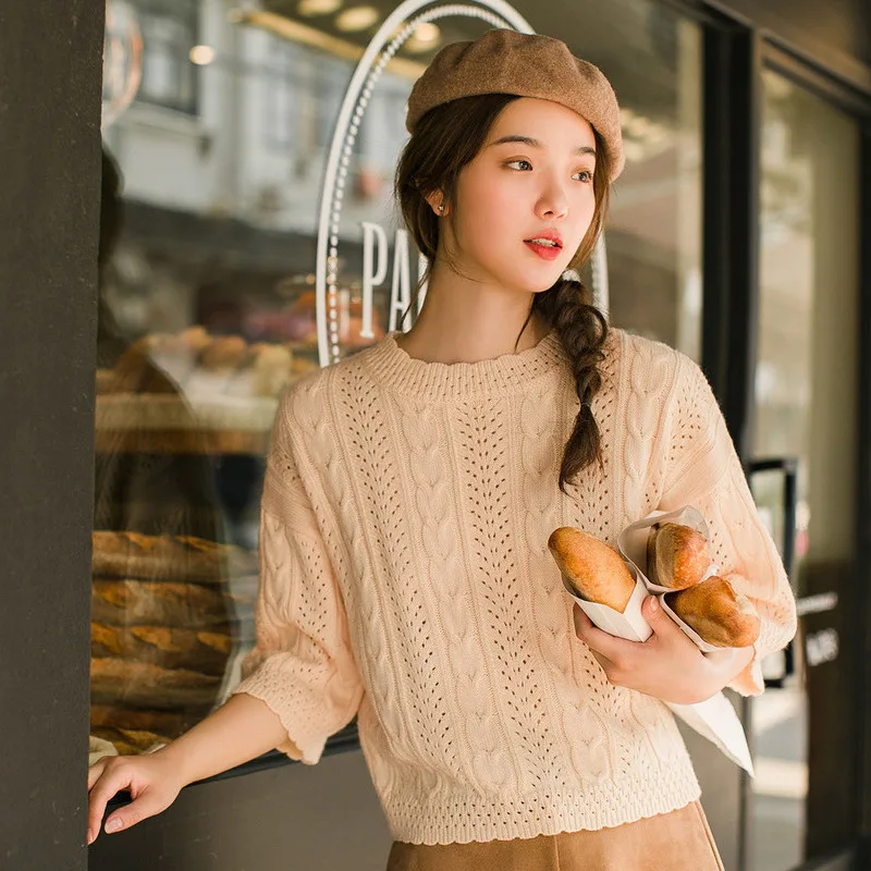

INMAN 2019 Spring Autumn New Arrival Round Collar Stripped Loose Style Women Knit Sweater