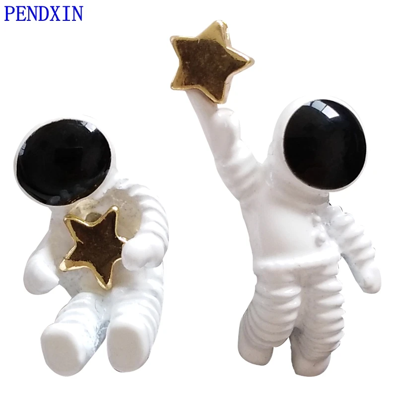 

Individual character is lovely hipster street is patted make strange astronaut ear is nailed day han feng is fashionable all go