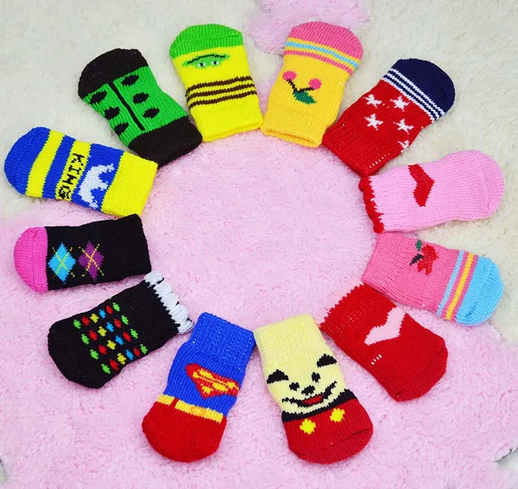 Lovely Pet Dog Sock Soft Knit Anti Slip Skid Pets Dogs Socks For Chihuahua Yorkshire Small and Large Dogs S M L 4PcsSet 1281